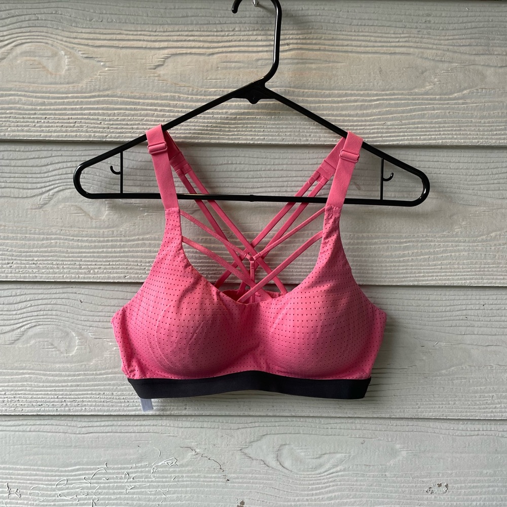 Victoria Sport by Victoria’s Secret - Lightweight Sport Bra